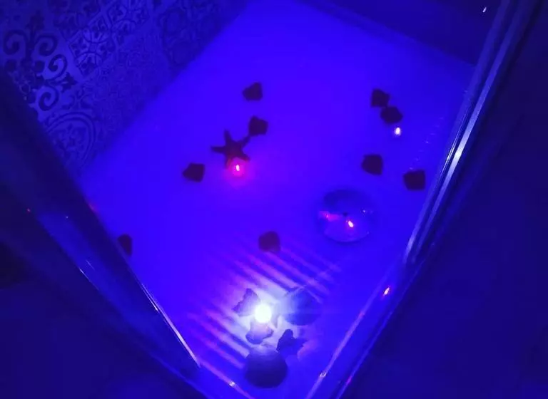 تختخواب و صبحانه Il Corallo Azzurro