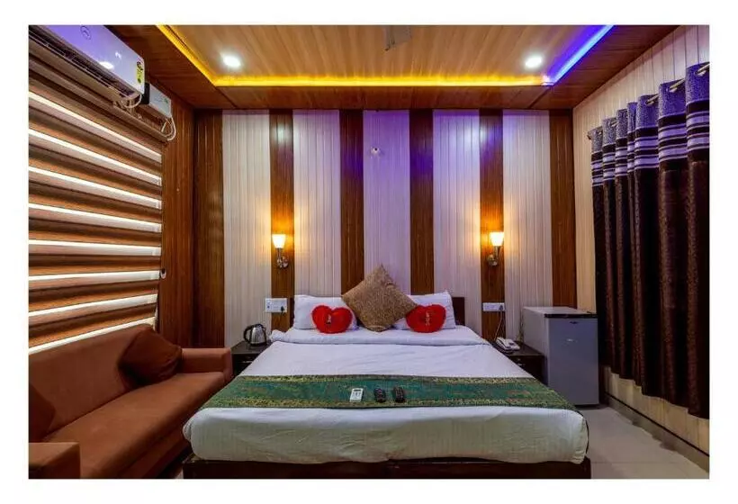 هتل Bundeli Farm Resort & Banquet Orchha