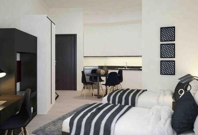 בית מלון כפרי White Knight Saint Anne Manila