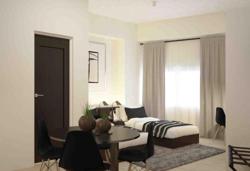 בית מלון כפרי White Knight Saint Anne Manila