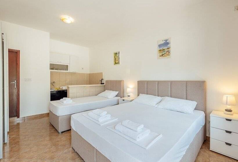 پانسیون Apartments Bonaca Igalo