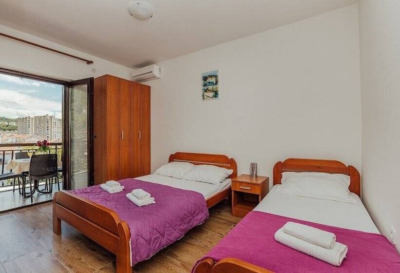 پانسیون Apartments Bonaca Igalo