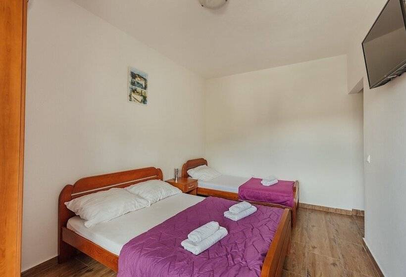 پانسیون Apartments Bonaca Igalo