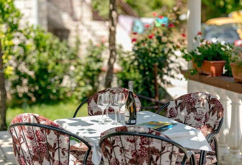 پانسیون Apartments Bonaca Igalo