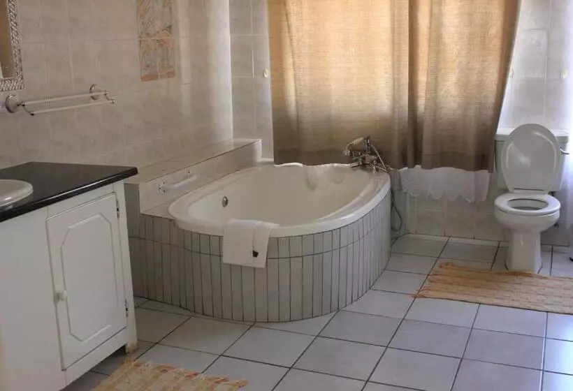 Majatalo El Palmar Guesthouse