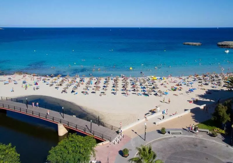 Apartamentos Playa Moreia