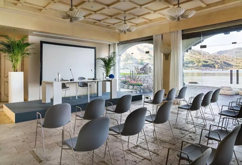 酒店 Atlantis Bay Vretreats