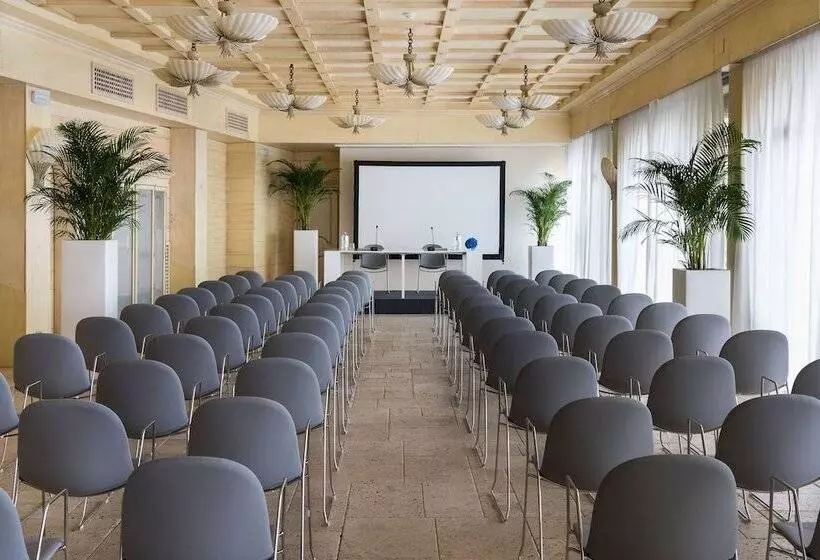 酒店 Atlantis Bay Vretreats