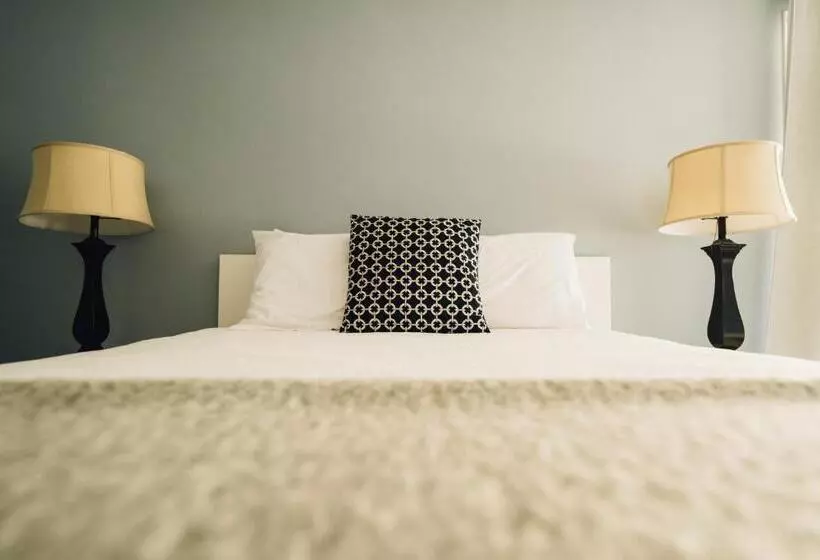 Hotelli Auberge Sur Mer