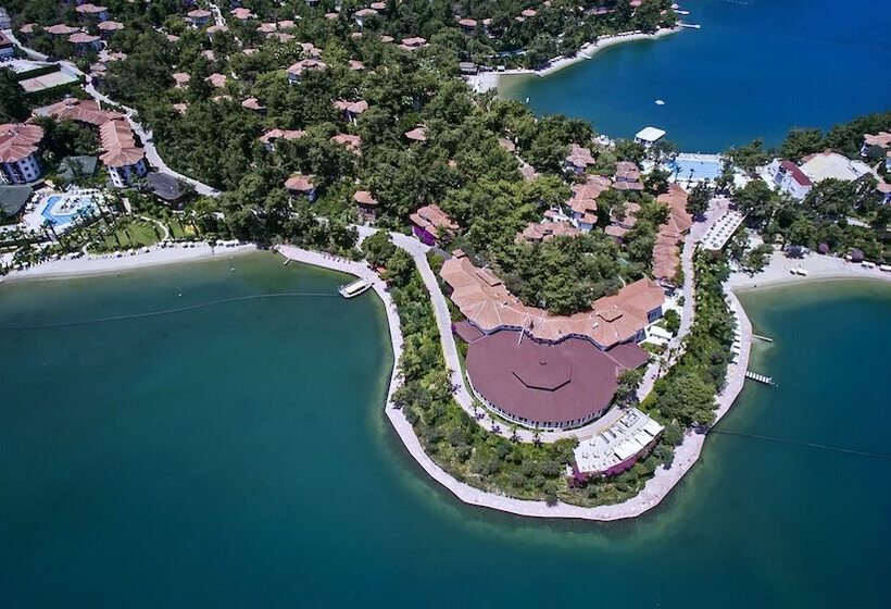 Club & Hotel Letoonia