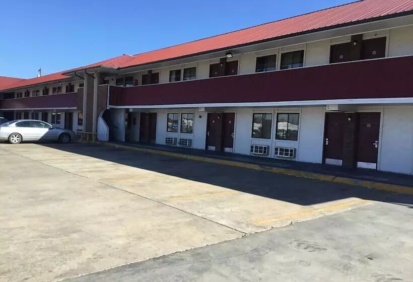 Отель Executive Inn