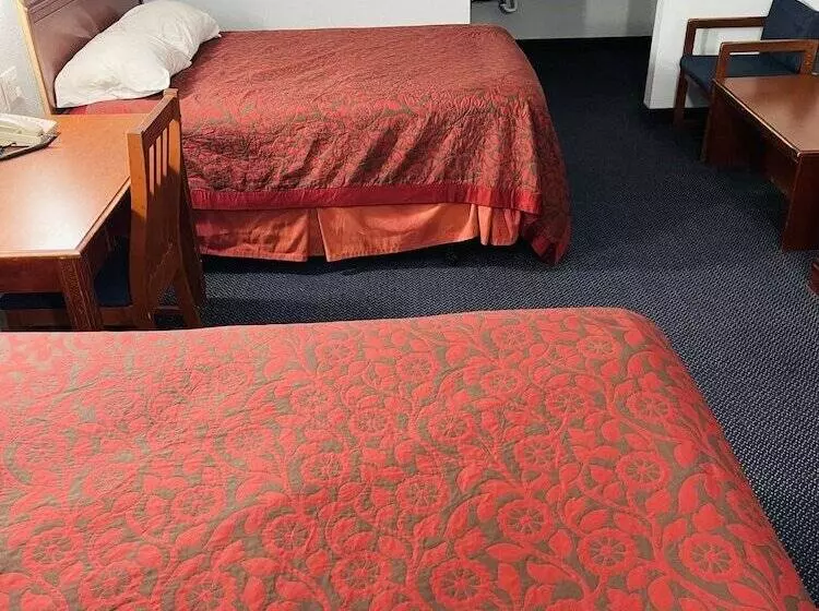 Отель Executive Inn