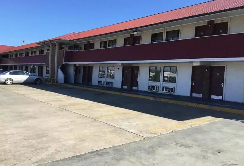 Отель Executive Inn