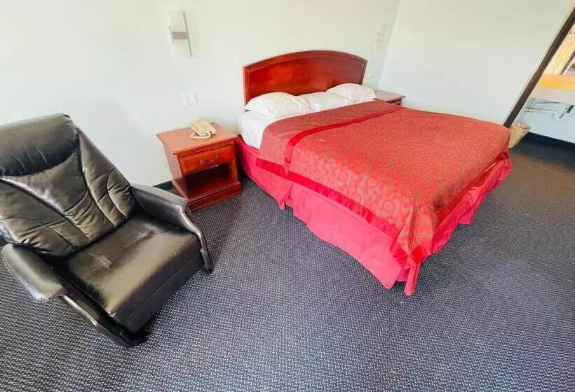 Отель Executive Inn