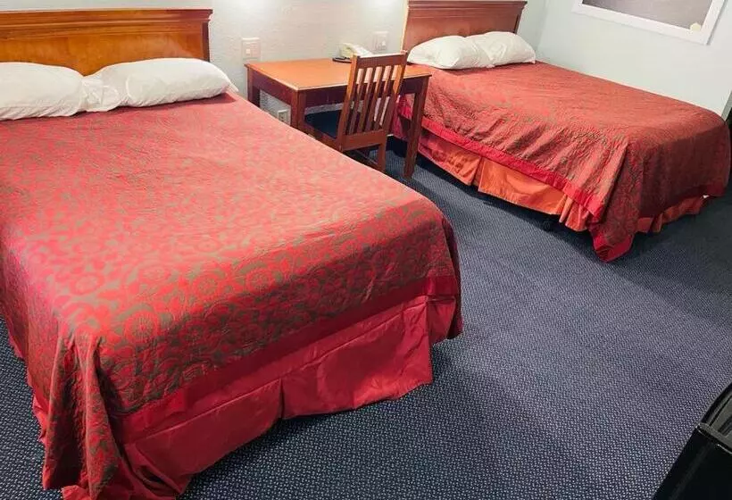 Отель Executive Inn