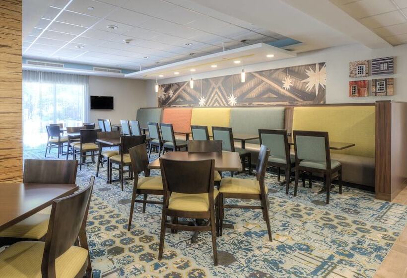 בית מלון כפרי Fairfield Inn & Suites By Marriott Winston Salem Downtown