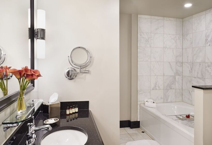 ホテル French Quarter Inn