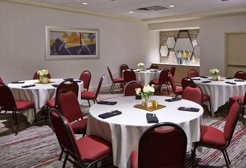 فندق Hilton Garden Inn Scottsdale Old Town