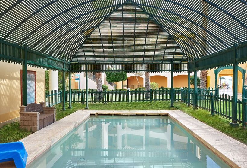 هتل Mosaique Beach Resort Taba Heights