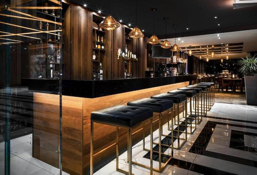 فندق Sens Høtel