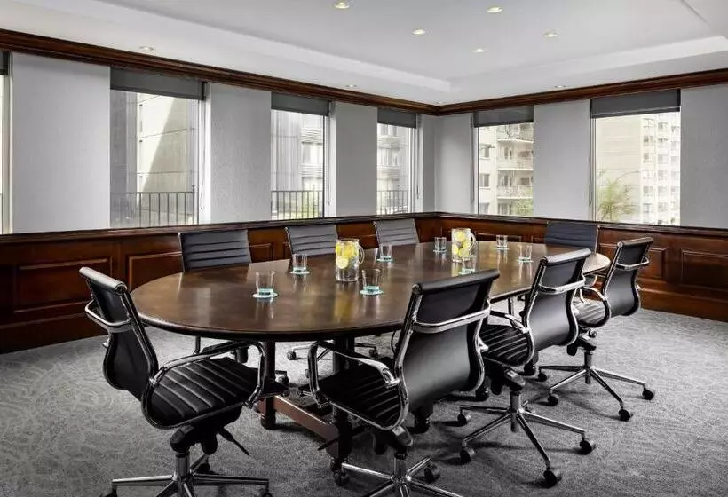 Отель Sens Høtel