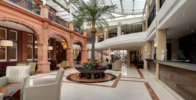 The Crown London, Worldhotels Distinctive