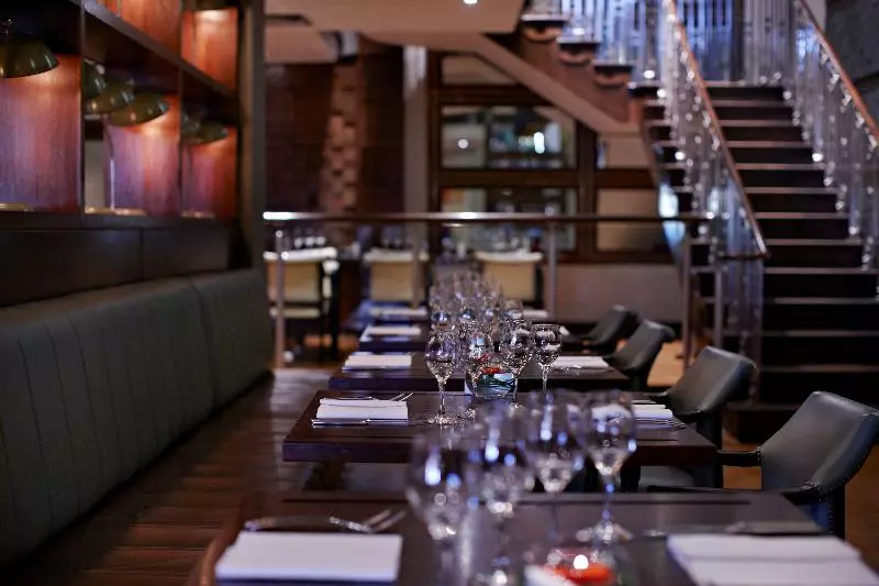 The Crown London, Worldhotels Distinctive