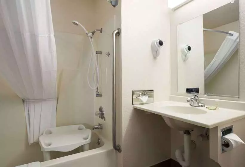 מוטל Super 8 By Wyndham Las Vegas