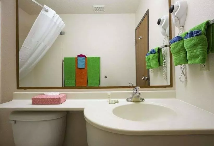 מוטל Super 8 By Wyndham Las Vegas