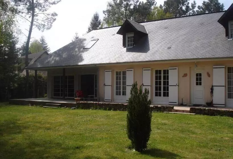 B&b La Forêt De Charmeuse