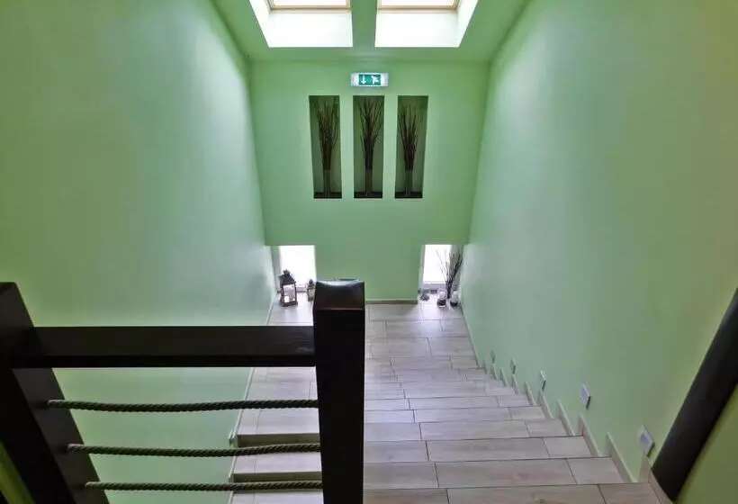 Aamiaismajoitus (B&B) Korona Panzió