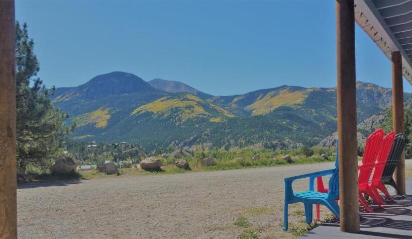 فندق Alpine Moose Lodge