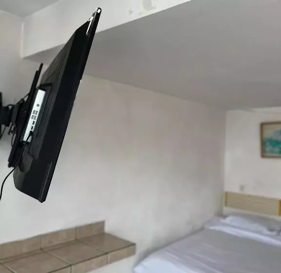 هتل Inmotega   Suites Tg