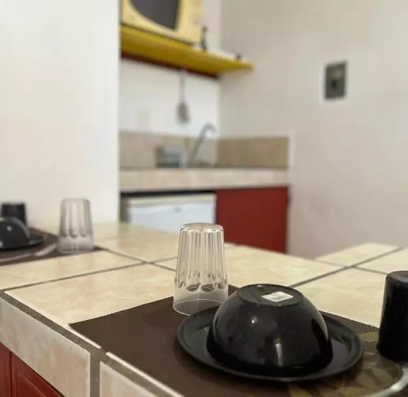 هتل Inmotega   Suites Tg