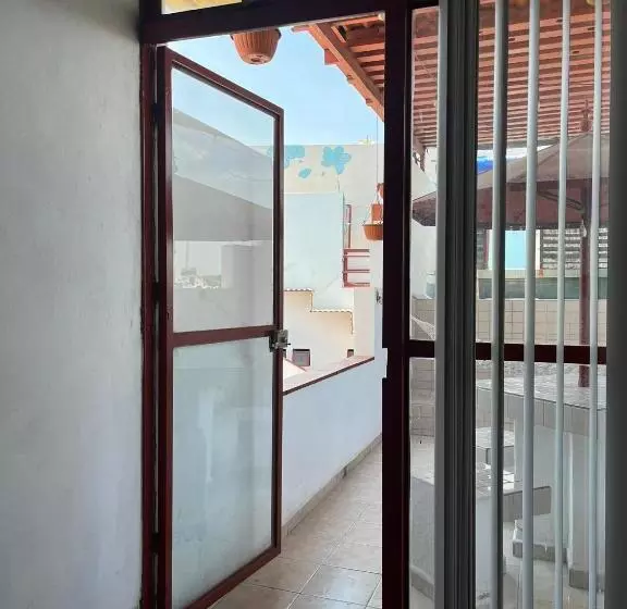 هتل Inmotega   Suites Tg