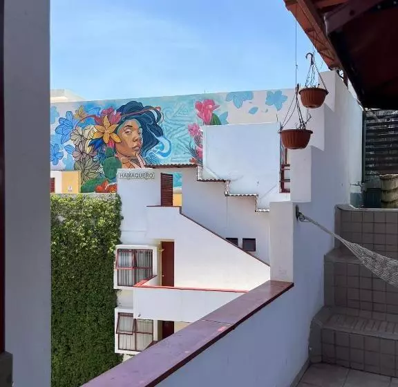 هتل Inmotega   Suites Tg