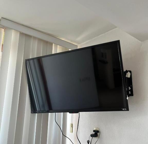 هتل Inmotega Suites Tg