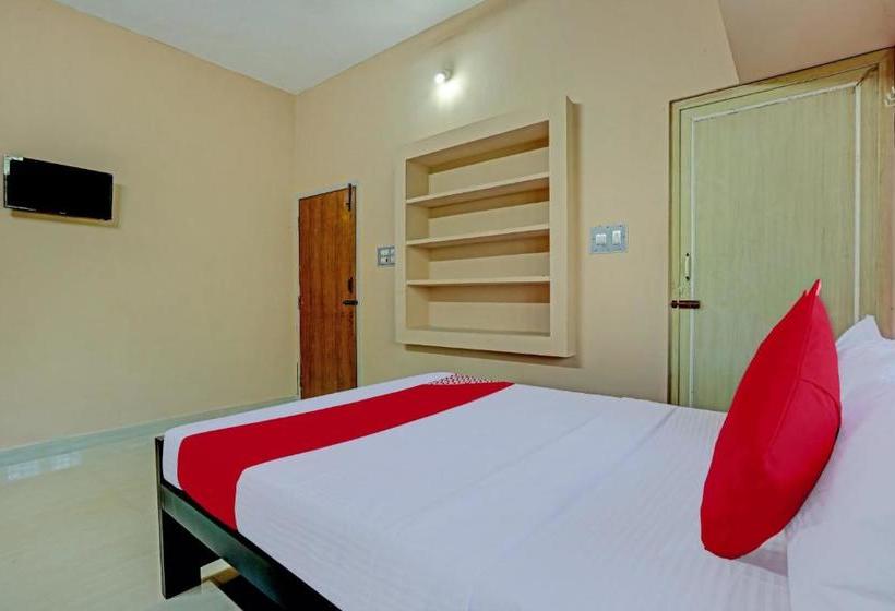 هتل Oyo 73891 Mansoor Lodge