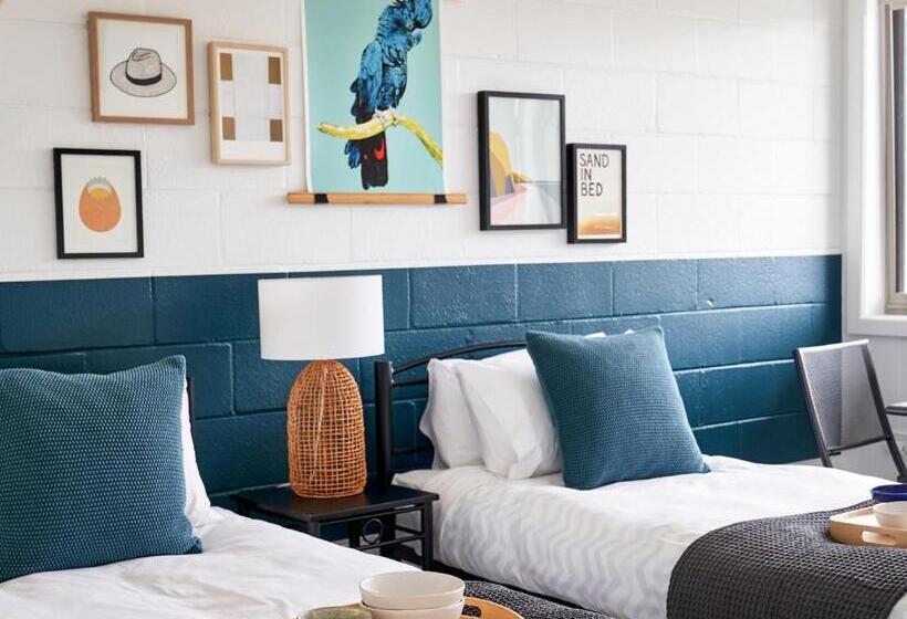 ホテル Peterborough House