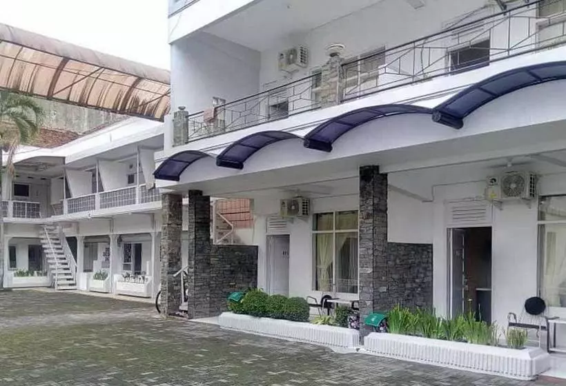 Reddoorz Syariah @ Hotel Kencana Tasikmalaya