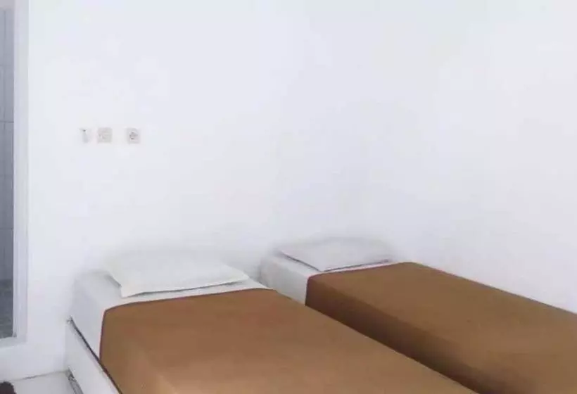 Reddoorz Syariah @ Hotel Kencana Tasikmalaya