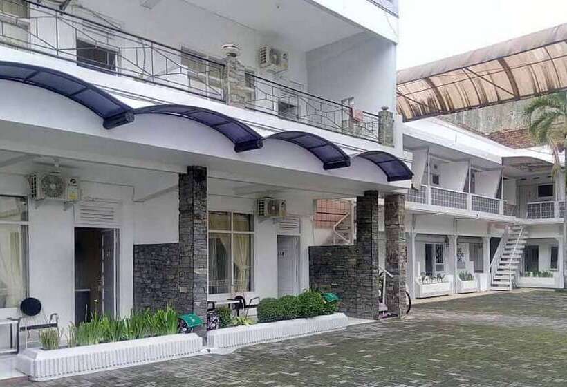 Reddoorz Syariah @ Hotel Kencana Tasikmalaya