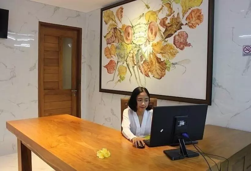 ホテル The Sarining