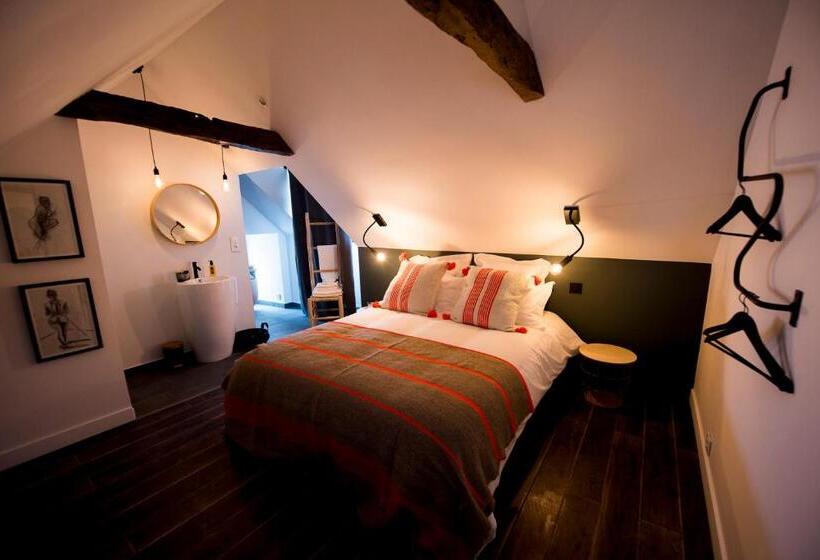 بنسيون La Petite Valise