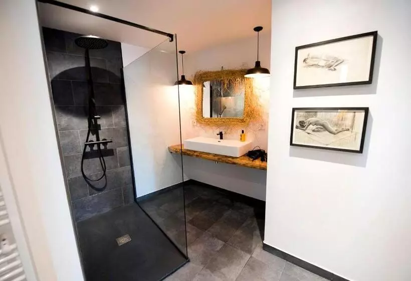 Majatalo La Petite Valise