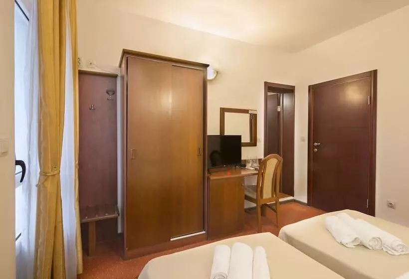 تختخواب و صبحانه Villa Ljubanovic