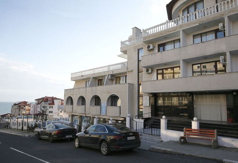 Corona By Asteri Hotels