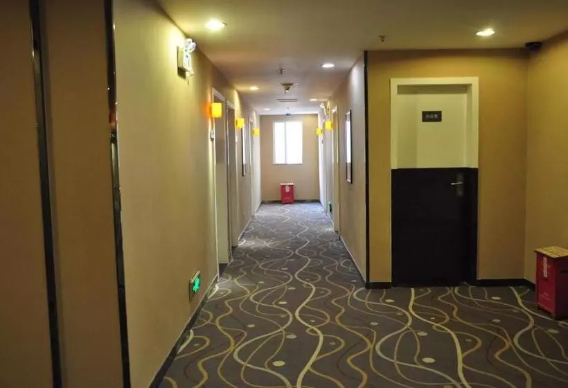 ホテル 7 Days Premium·dongguan Government Tiyu Road