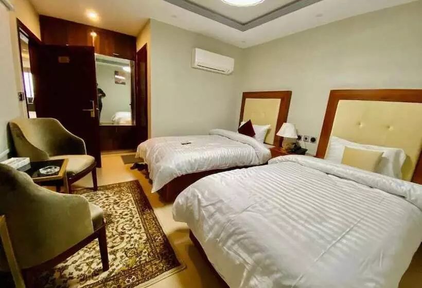 هتل Grand Luxury