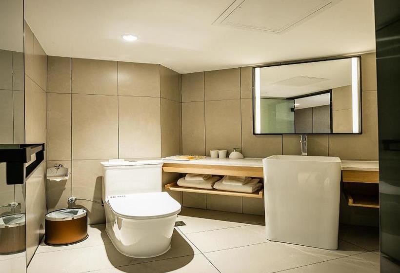 هتل Kyriad Marvelous ·fuzhou Sanfang Qixiang